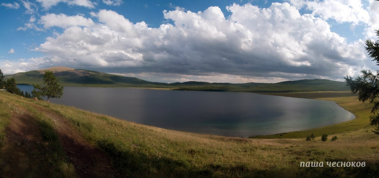 Сут хол. Озеро сут-Холь. Сут-хол гора Кызыл-Тайга. Озеро сут-Холь Тыва. Нойон Холь озеро.